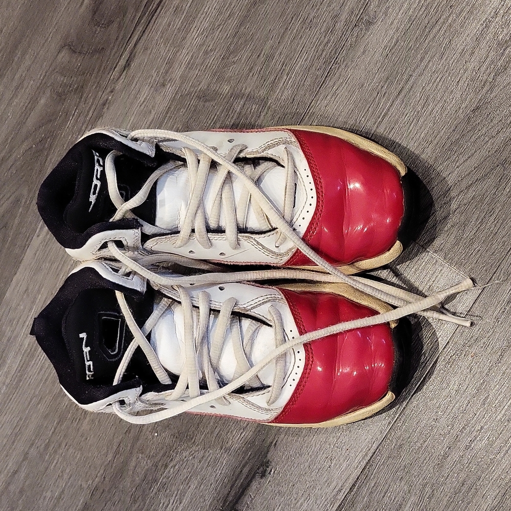 Jordan B'loyal boys basketball shoes size 13C